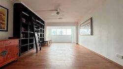 Blk 216 Jurong East Street 21 (Jurong East), HDB Executive #549750151